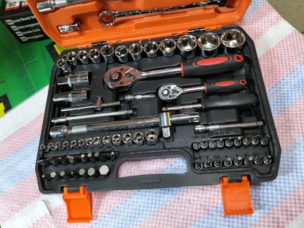 Chrome Mechanical Socket Wrench Spanner Set 82 PCS With Screwdriver - thumbnail 2