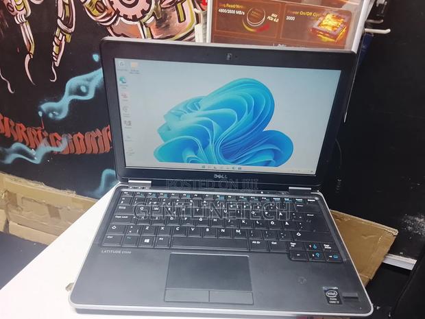 Laptop Dell Latitude E7240 8GB Intel Core i7 SSD 128GB