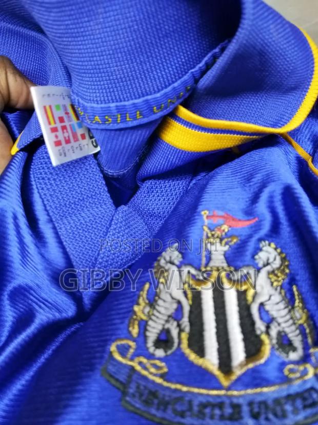 Newcastle 1998/1999 Away - thumbnail 2