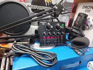 BM-800 Condenser Microphone With V8 Live Sound Card Kit