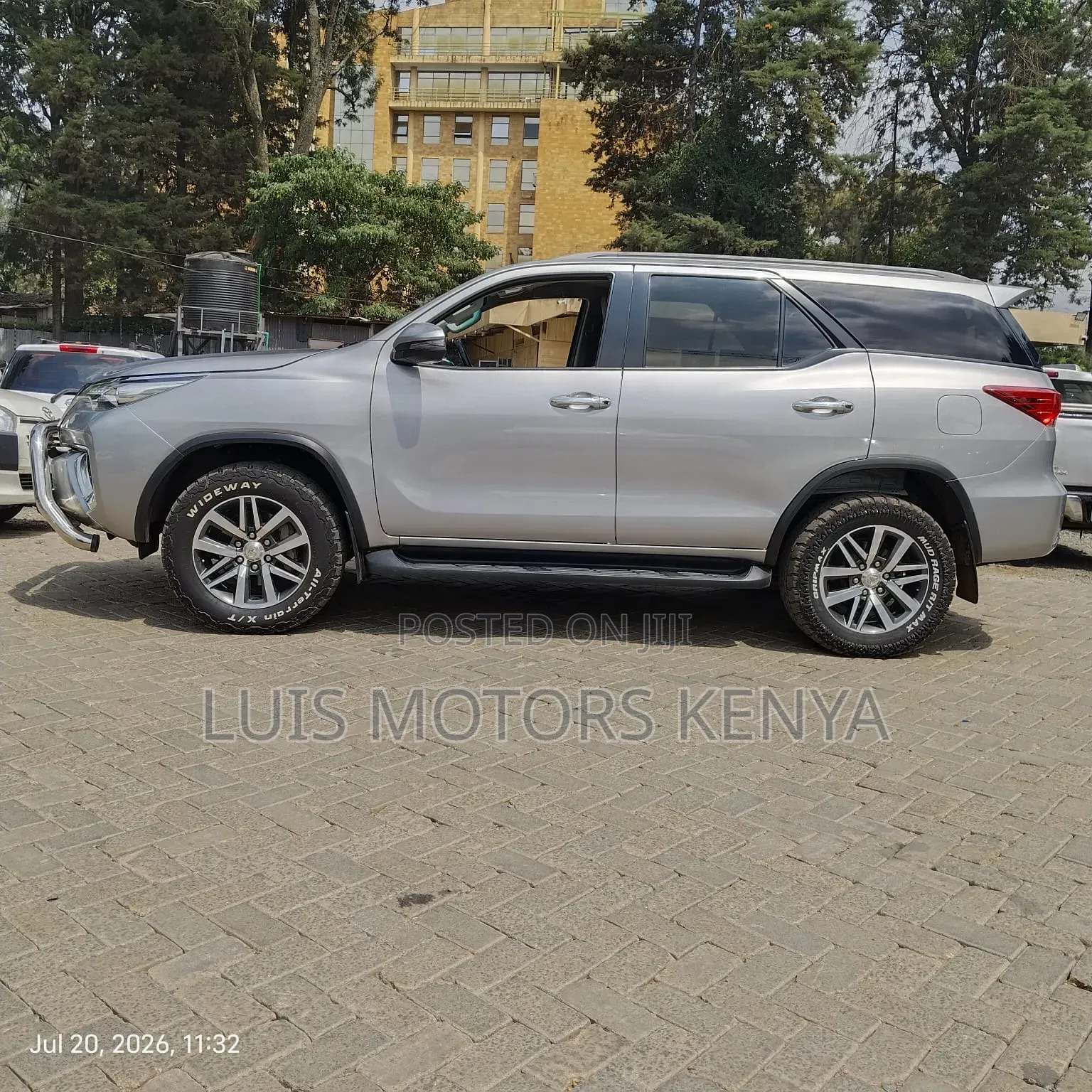 Toyota Fortuner 2020 Silver