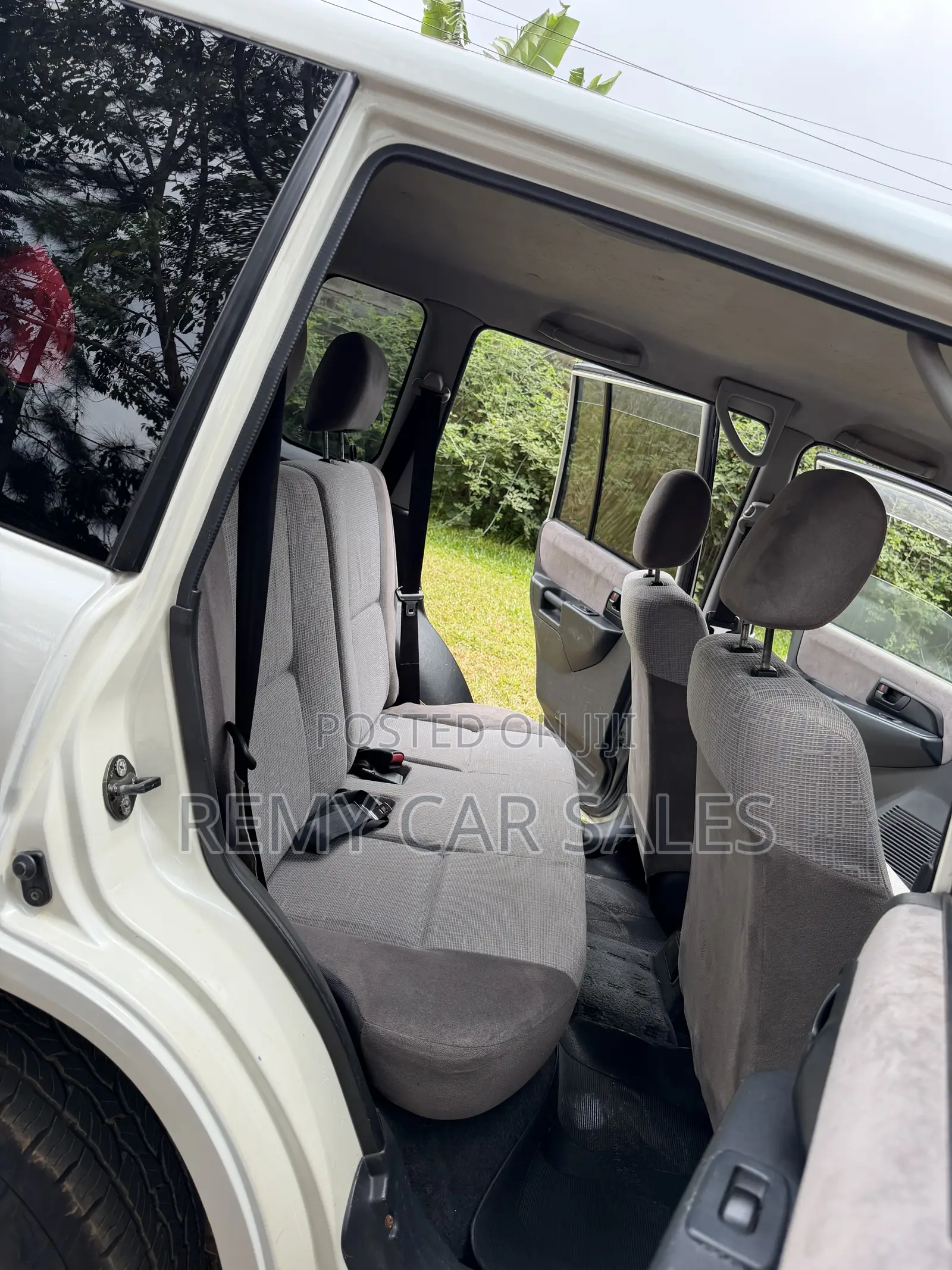 Mitsubishi Pajero 2004 White