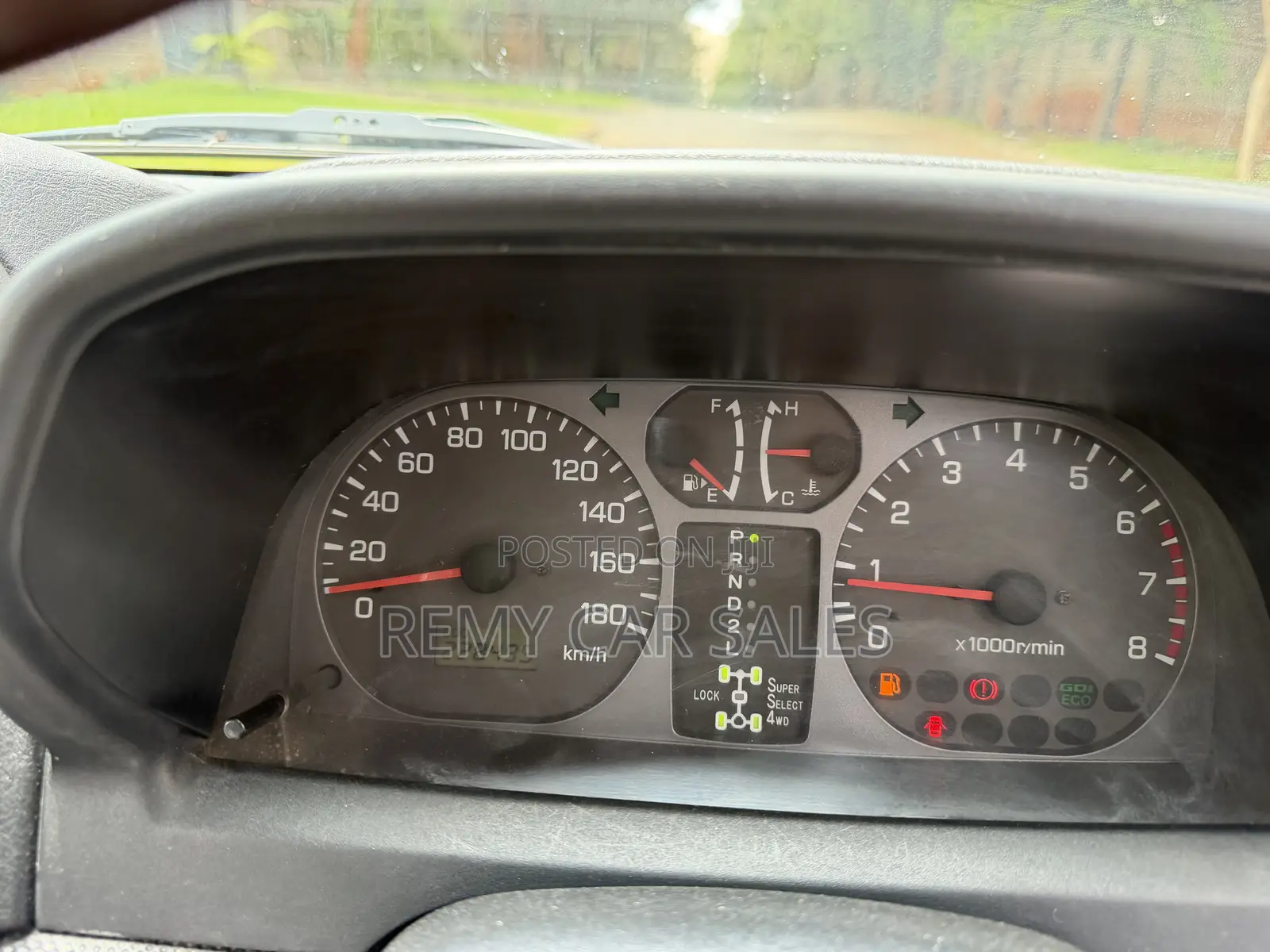 Mitsubishi Pajero 2004 White