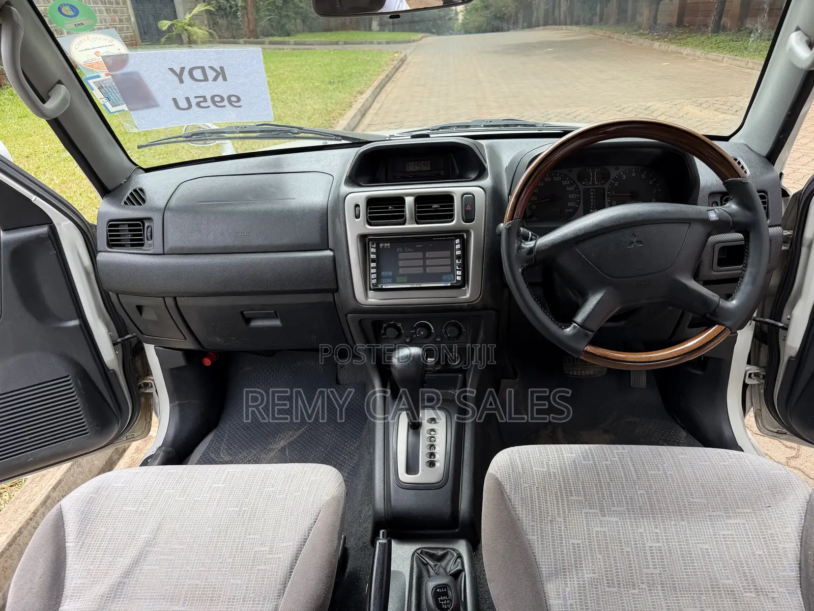 Mitsubishi Pajero 2004 White