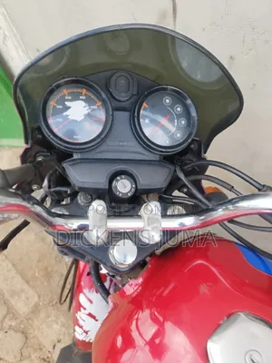 Bajaj Boxer 2022 Red