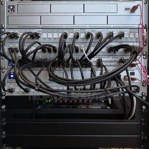 Ubiquiti USW-48-PoE 48 Port PoE Switch - thumbnail 3