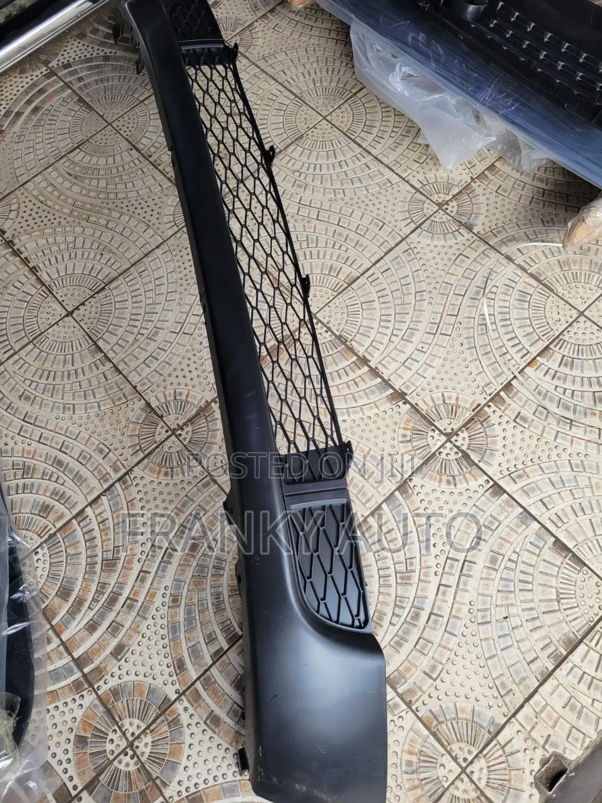 Lower Grill Probox