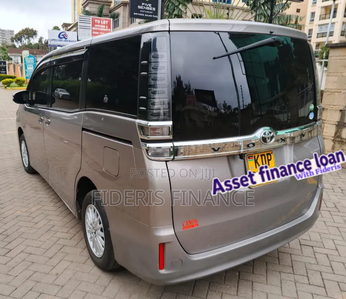 Toyota Voxy 2018 Brown