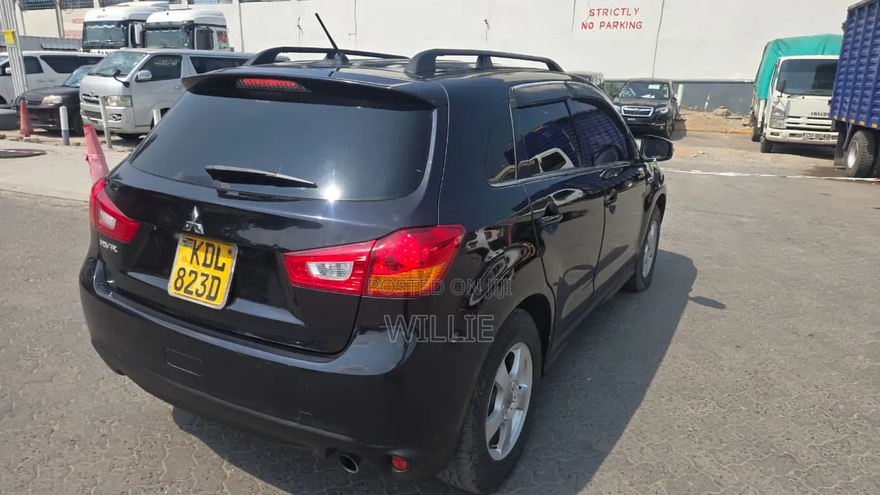Mitsubishi RVR 2016 Black
