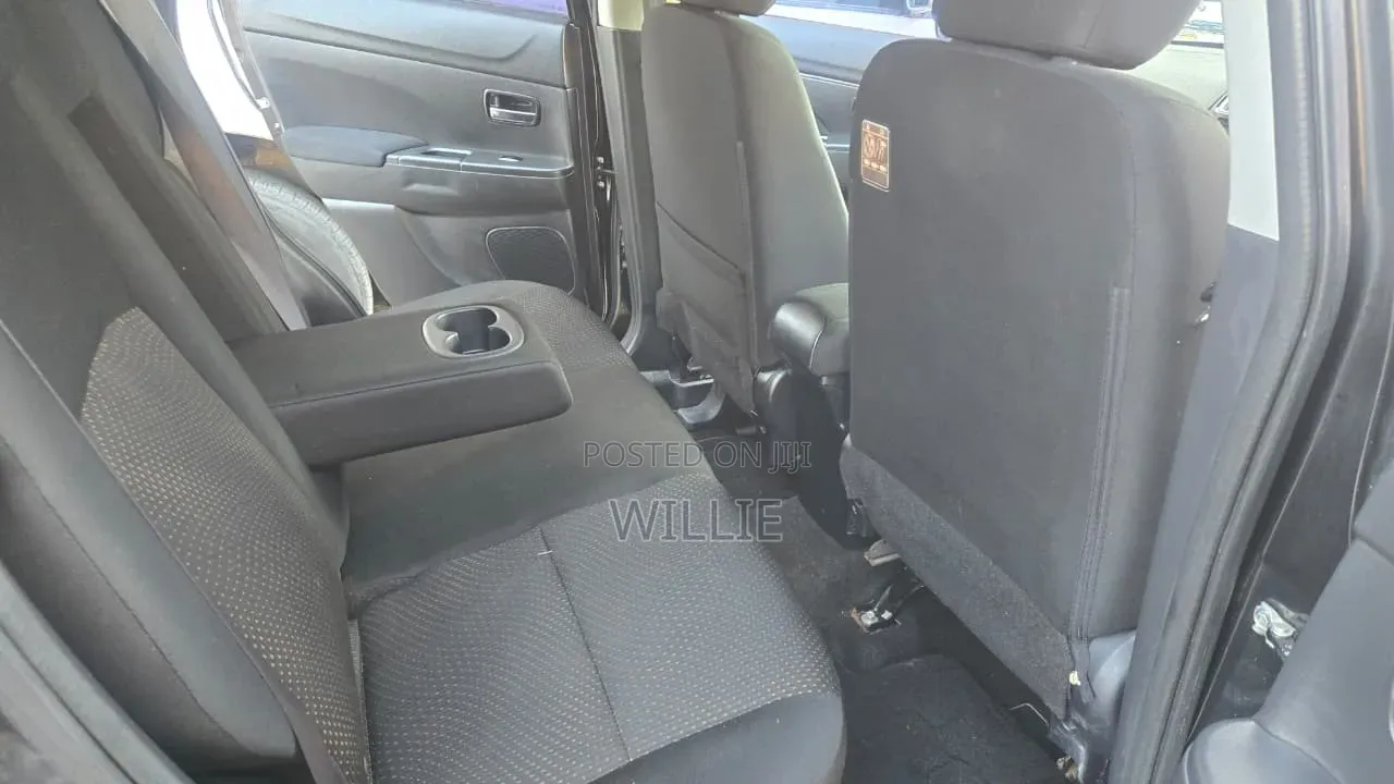 Mitsubishi RVR 2016 Black