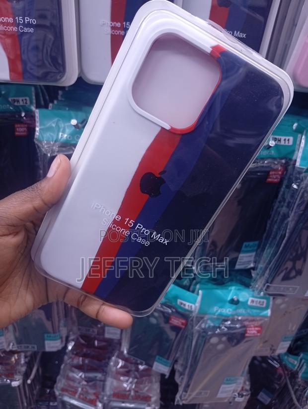 iPhone 15 Pro Max Patriotic Vertical Split Design Case - thumbnail 2