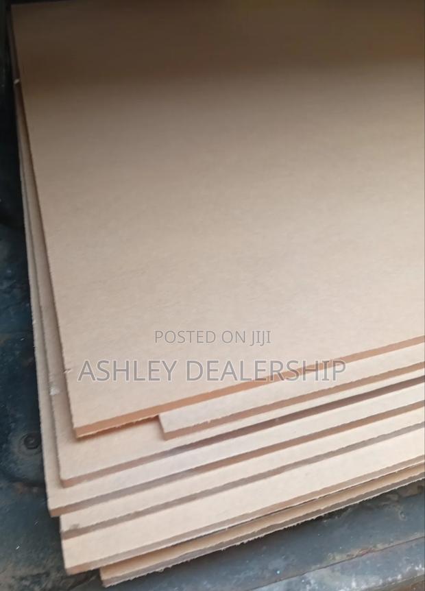 Acrylic Perspex Sheets 2mm - thumbnail 2