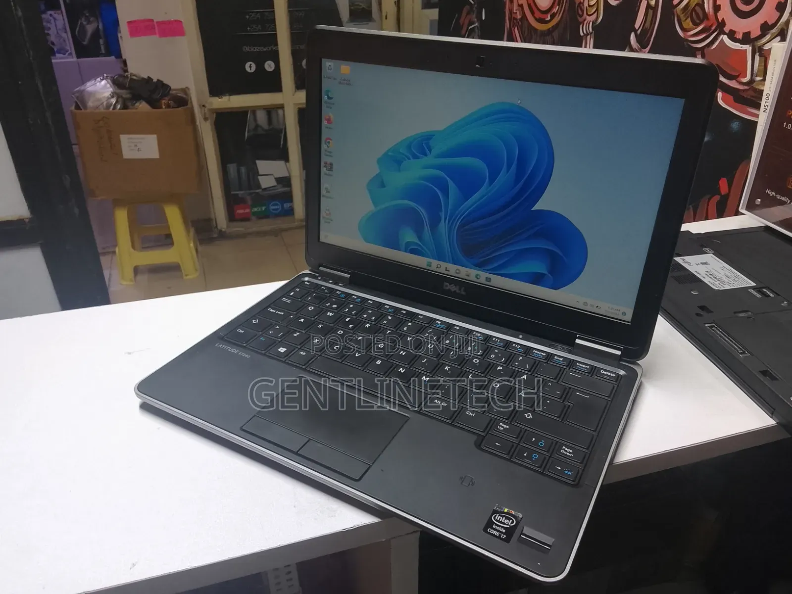 Laptop Dell Latitude E7240 8GB Intel Core i7 SSD 128GB