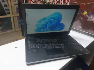 Laptop Dell Latitude E7240 8GB Intel Core i7 SSD 128GB