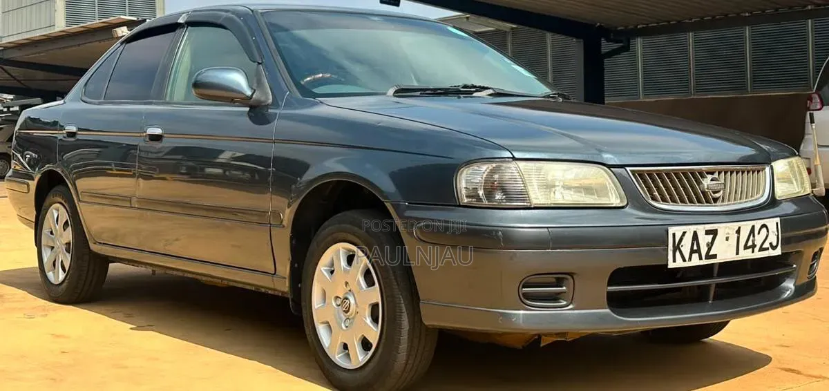 Nissan FB15 2000