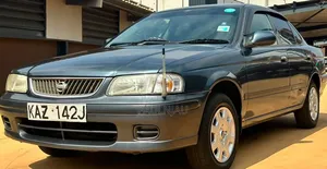 Nissan FB15 2000
