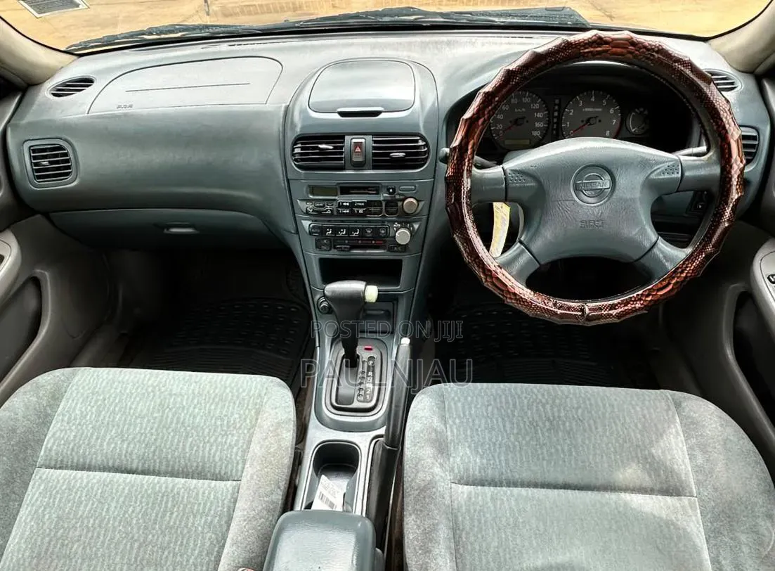 Nissan FB15 2000