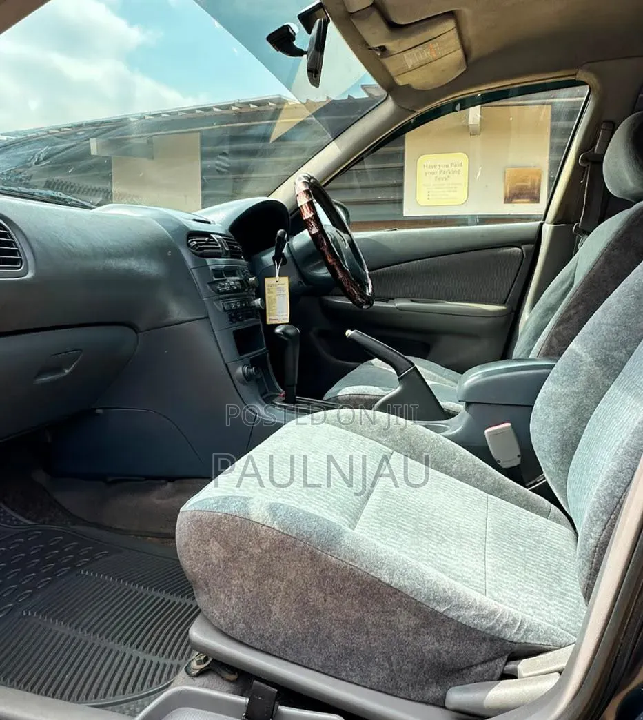 Nissan FB15 2000