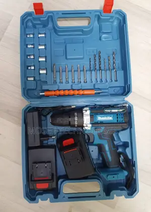 Makita 21V Cordless Drill Driver Kit With 2 Batteries & Accessories