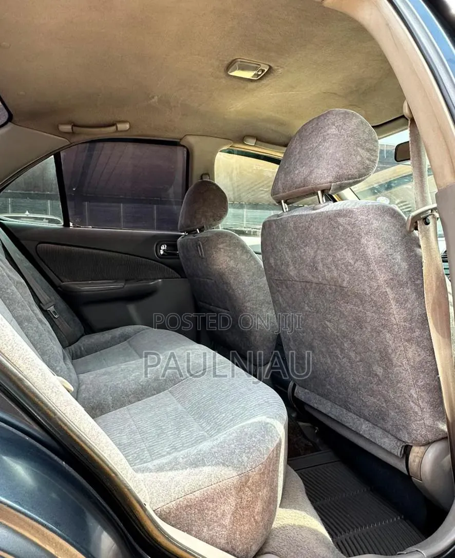 Nissan FB15 2000
