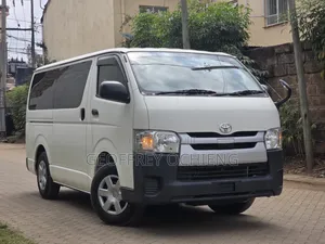 Toyota HiAce 2019 White