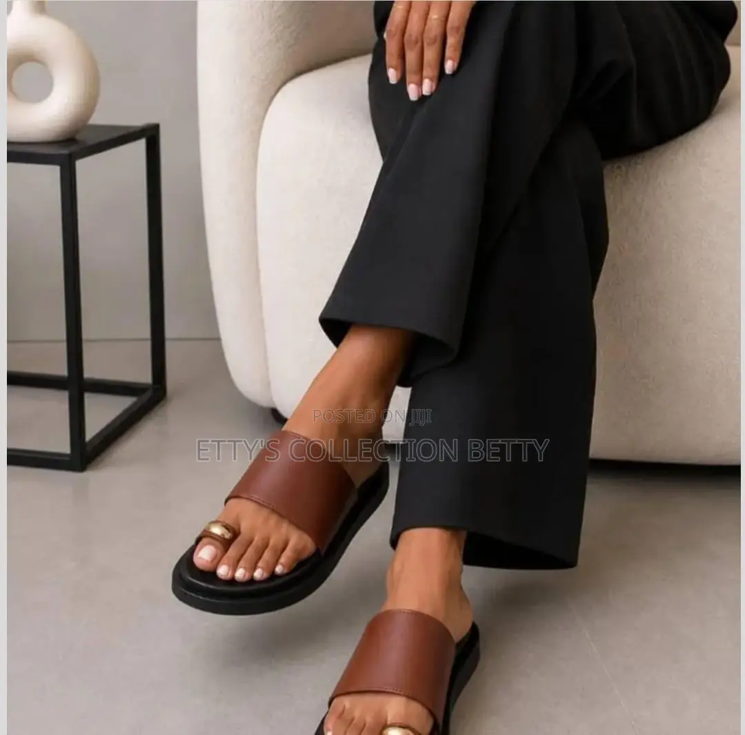 Ladies Luxury Sandals. Brown, White,black and Coffee in Color.
