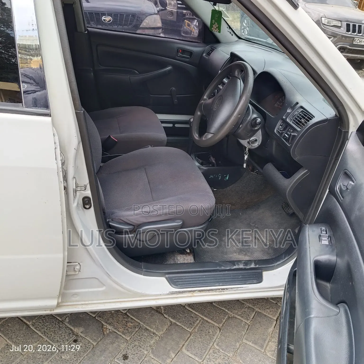 Toyota Probox 2013 White