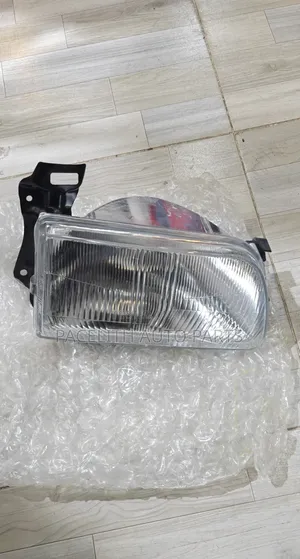 Head Lamp / Head Light Starlet EP71