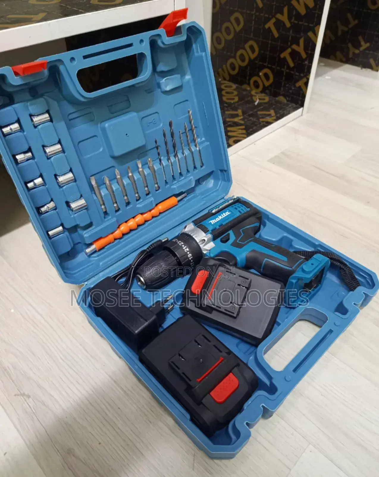 Portable Electric Cordless Drill Kit With Carry Case & Dual Batteries