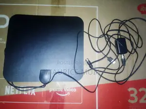 HDTV Indoor TV Antenna With Amplifier