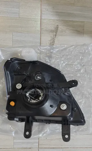 Head Lamp/ Head Light Isuzu Dmax 2002