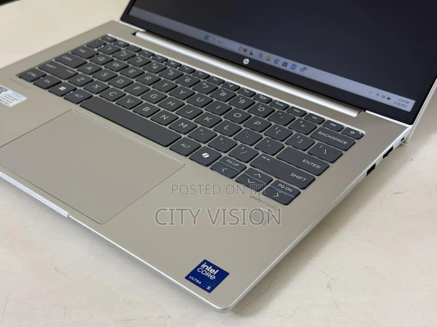 New Laptop HP 16GB Intel Core Ultra 5 SSD 512GB