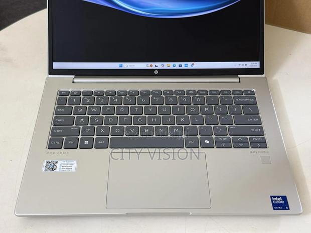 New Laptop HP 16GB Intel Core Ultra 7 SSD 512GB