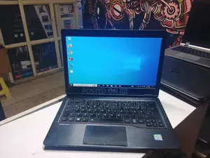 Laptop Fujitsu Lifebook U727 8GB Intel Core i5 SSD 128GB