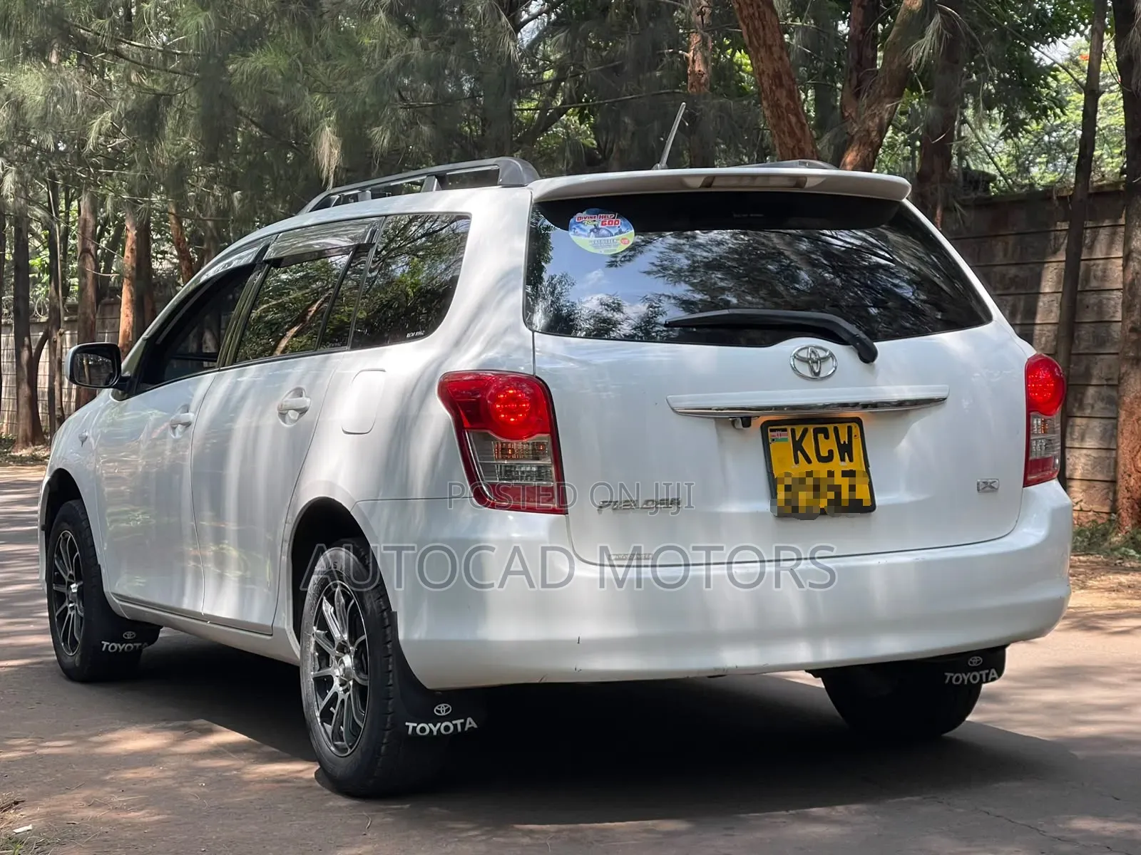 Toyota Corolla Fielder 2012 White