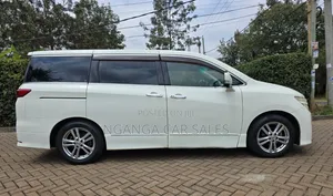 Nissan Elgrand 2011 White