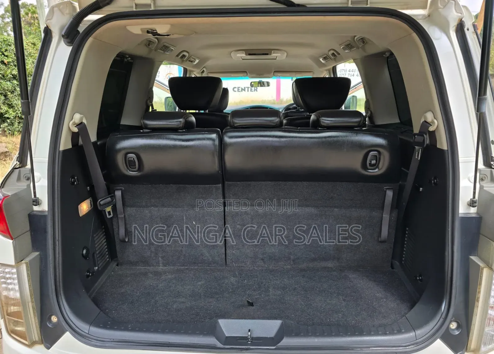 Nissan Elgrand 2011 White