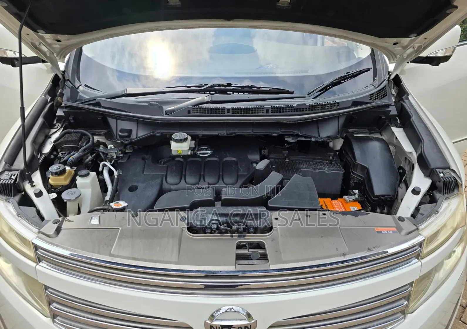 Nissan Elgrand 2011 White