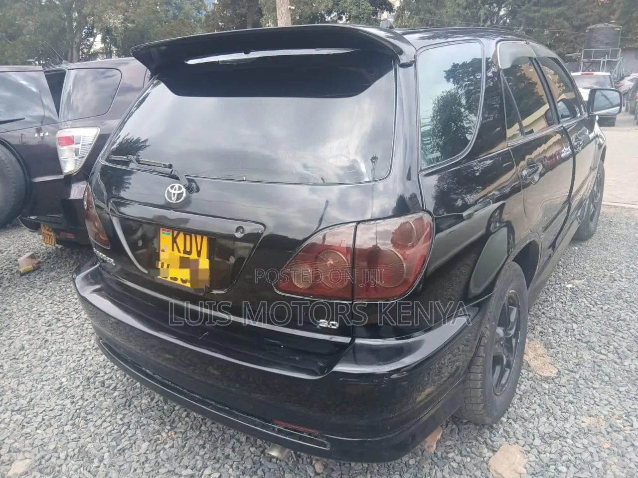 Toyota Harrier 2000 Black
