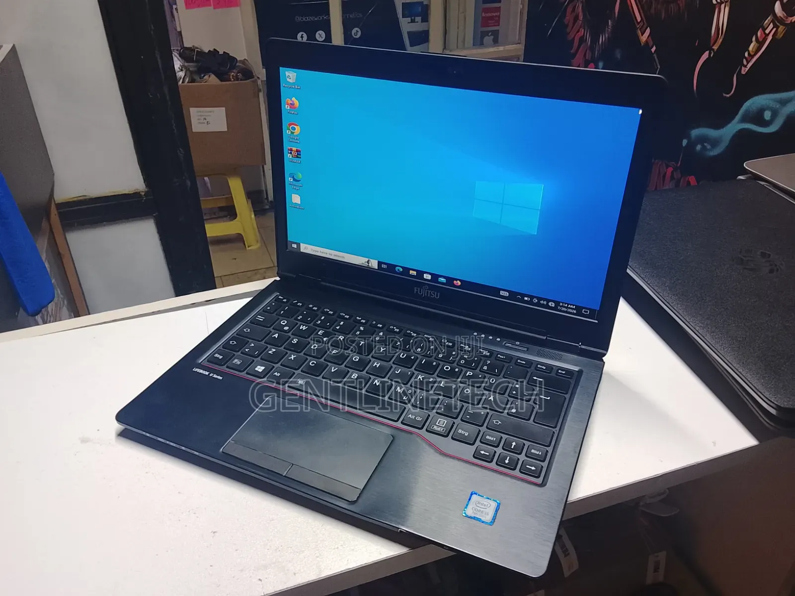 Laptop Fujitsu Lifebook U727 8GB Intel Core i5 SSD 128GB