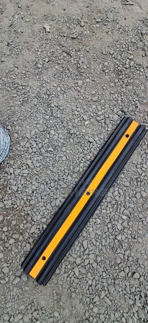 Industrial Docking Bumper – High Impact Resistance