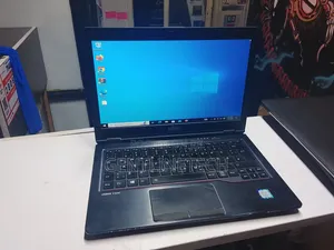 Laptop Fujitsu Lifebook U727 8GB Intel Core i5 SSD 128GB