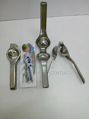 Manual Lemon Squeezer
