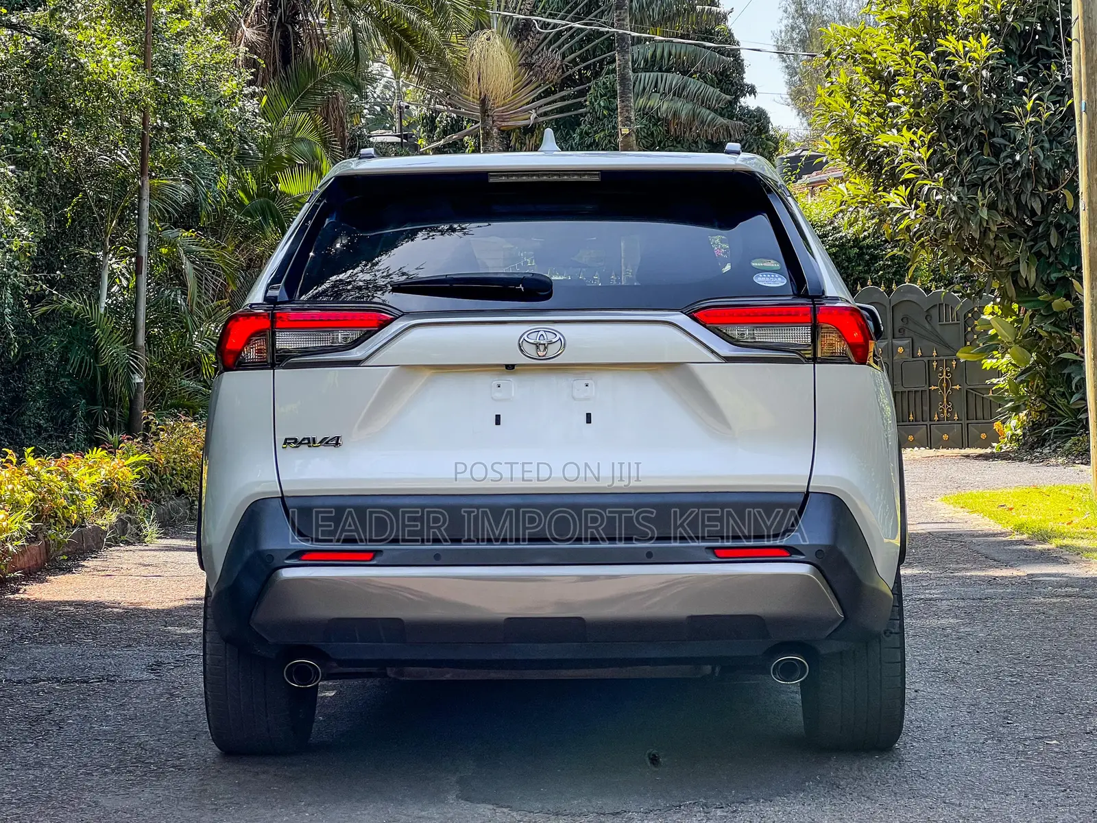 Toyota RAV4 Adventure AWD 2020 White