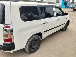 Toyota Succeed SV Premium 2014 White