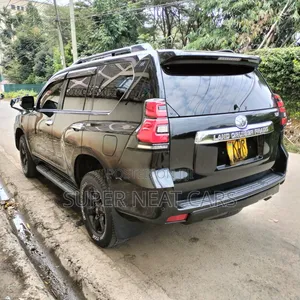 Toyota Land Cruiser Prado 2017 Black