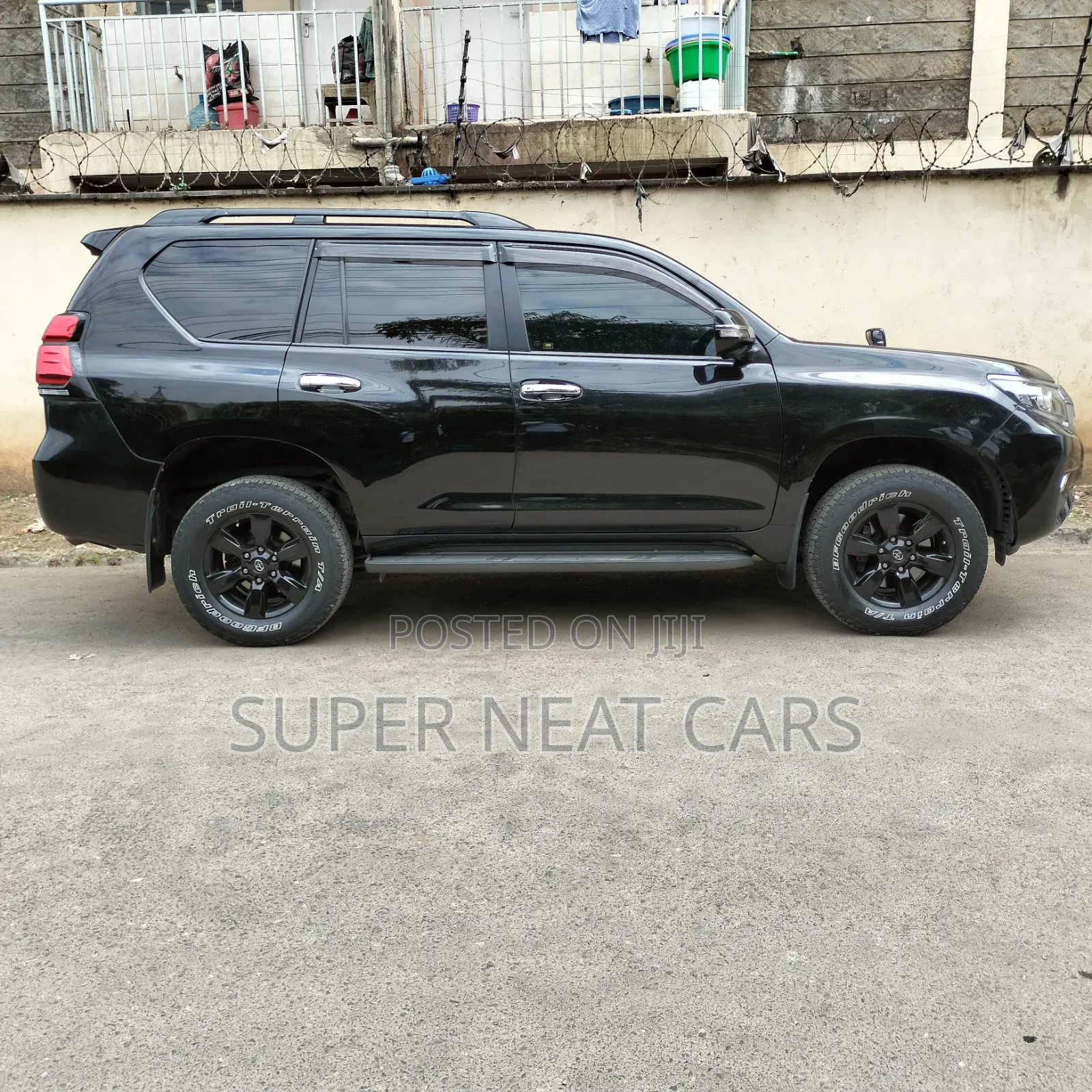 Toyota Land Cruiser Prado 2017 Black
