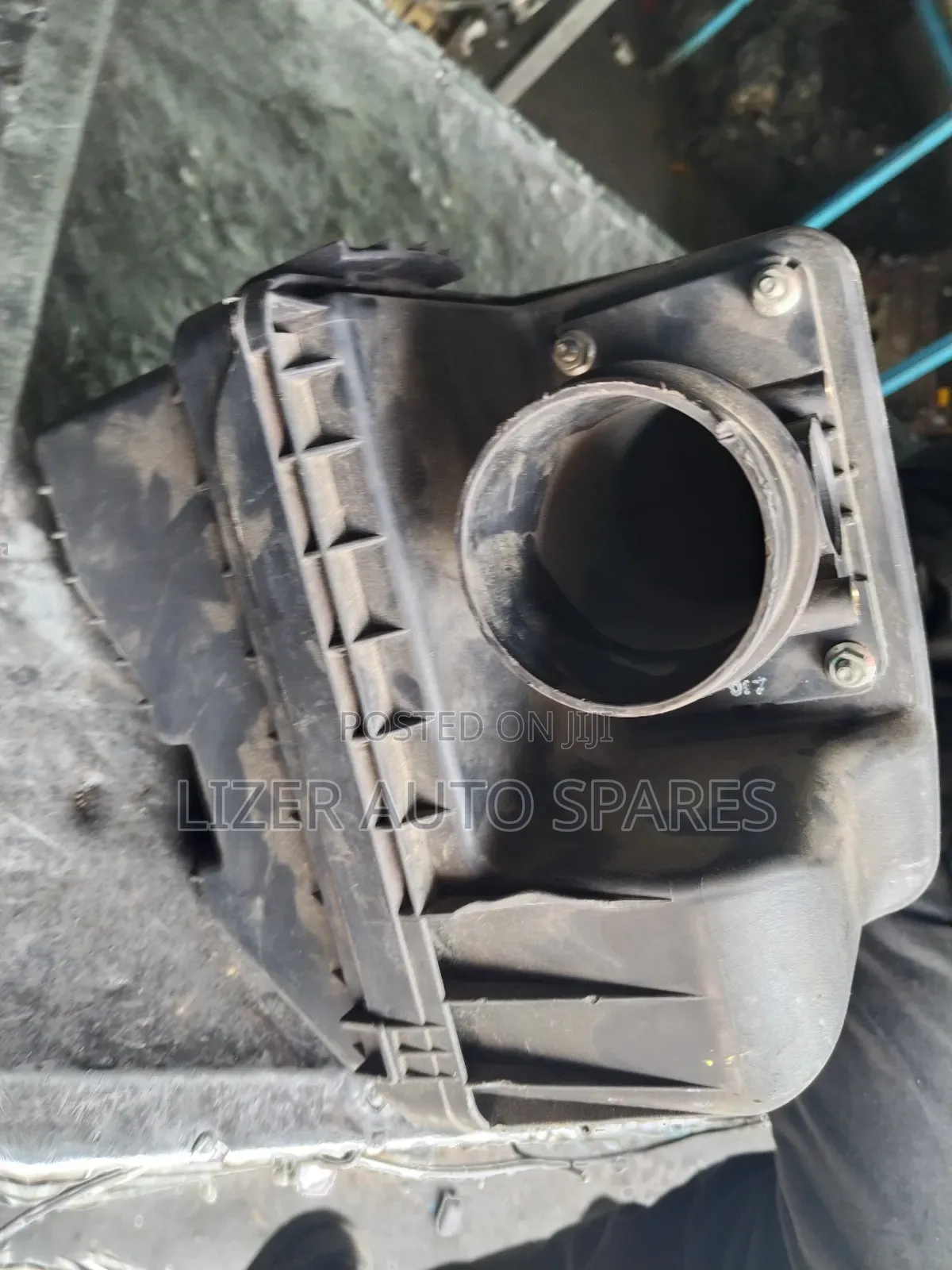 Air Cleaner Housing V73-98