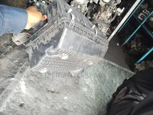 Air Cleaner Housing V73-98