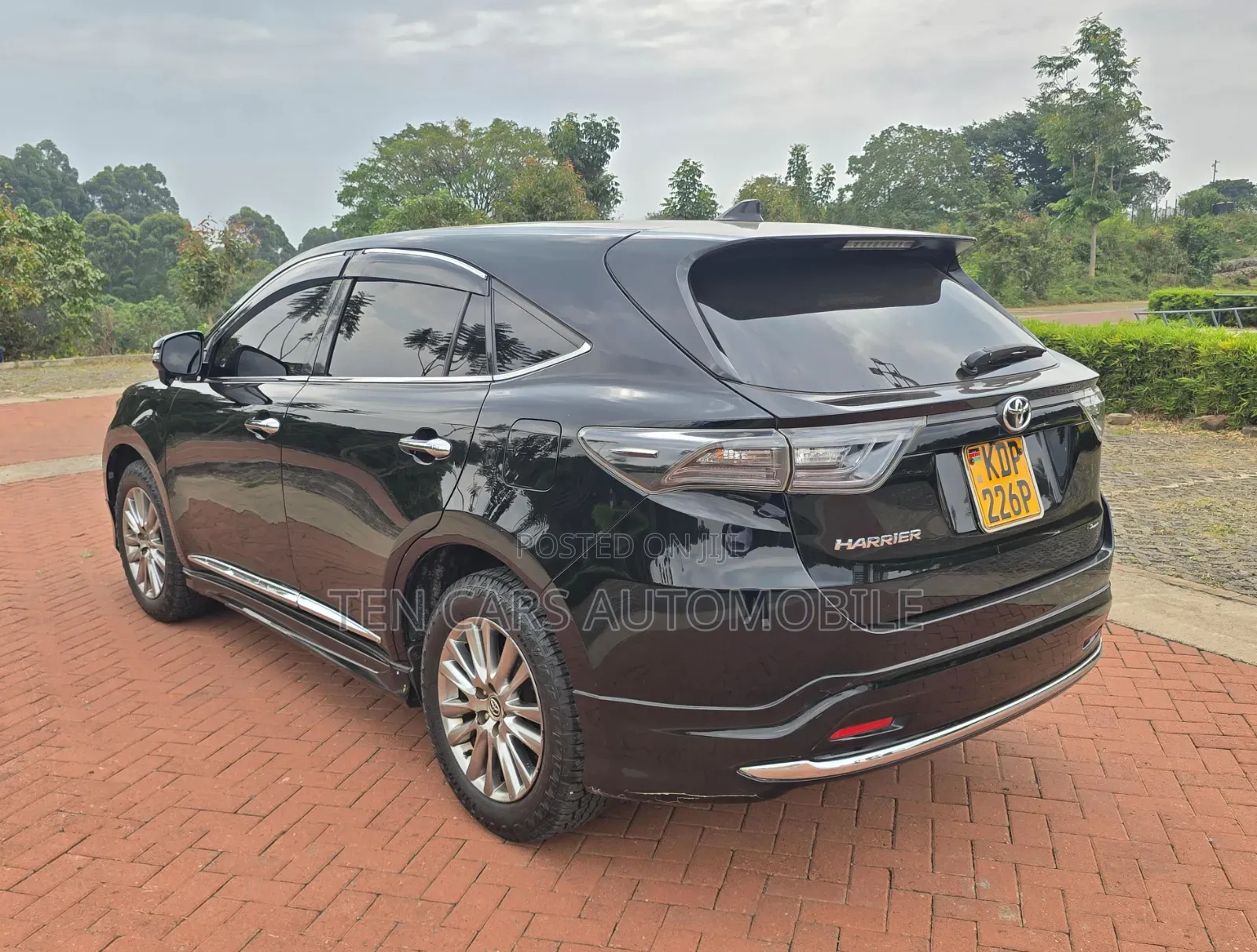 Toyota Harrier 2017 Black